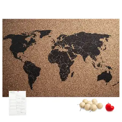 Nástenka do detskej izby s minimalistickým obrysom kontinentov