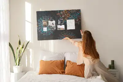 Korková nástenka s motívom mandaly