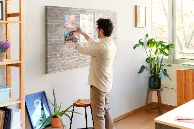Korková nástenka s motívom klasického tehlového múru