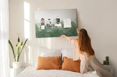 Korková nástenka s modernými rastlinnými motívmi