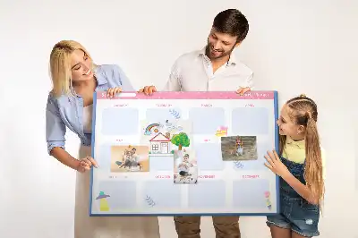 Nástenný mesačný kalendár ako nástenka do detskej izby