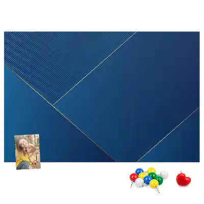 Dekoratívna nástenka do detskej izby s abstraktným motívom