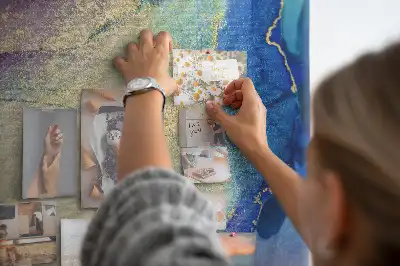 Nástenka do detskej izby s motívom fantazijnej skalnej štruktúry