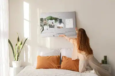 Korková nástenka s motívom abstraktných listov