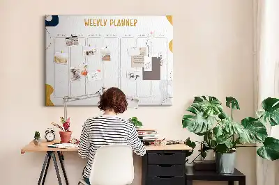Korková nástenka so sedemdňovým rozpisom na stenu