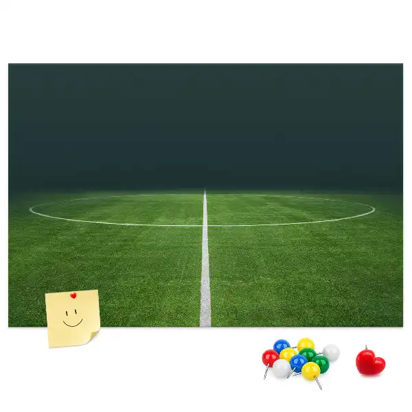 Nástenka do detskej izby s motívom futbalového ihriska