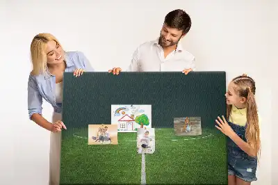Nástenka do detskej izby s motívom futbalového ihriska