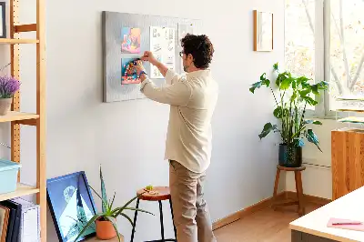 Nástenka do detskej izby s motívom abstraktných lôpt