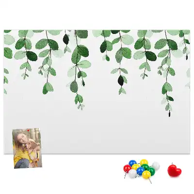 Korková nástenka v tvare listu na stenu