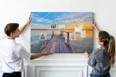 Korková nástenka s motívom jazera a móla