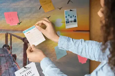 Korková nástenka s motívom jazera a móla