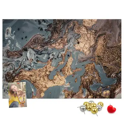 Korková nástenka s dekoratívnym motívom žilkovaného kameňa