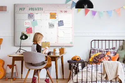 Nástenka do detskej izby Mesačný plánovač pre deti