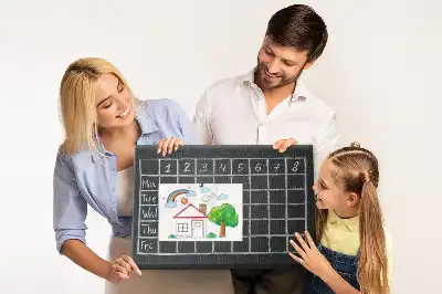 Korková nástenka s rozvrhom hodín pre deti