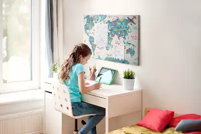 Korková nástenka s obrázkovou mapou sveta