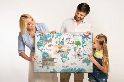 Korková nástenka s obrázkovou mapou sveta