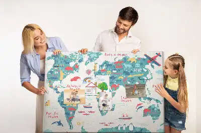 Korková nástenka s obrázkovou mapou sveta