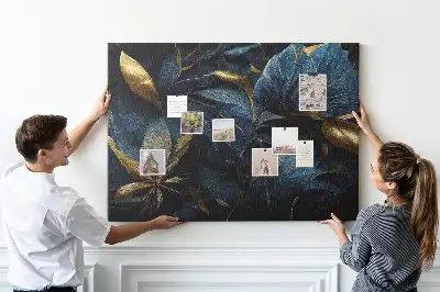 Korková nástenka s floristickým vzorom