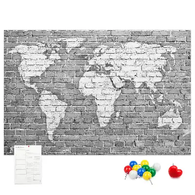 Nástenka do detskej izby Mapa sveta na tehlách