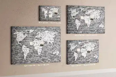 Nástenka do detskej izby Mapa sveta na tehlách