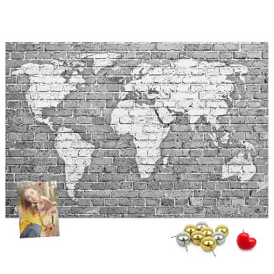 Nástenka do detskej izby Mapa sveta na tehlách