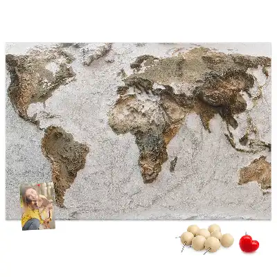 Nástenka do detskej izby s motívom archívnej mapy sveta