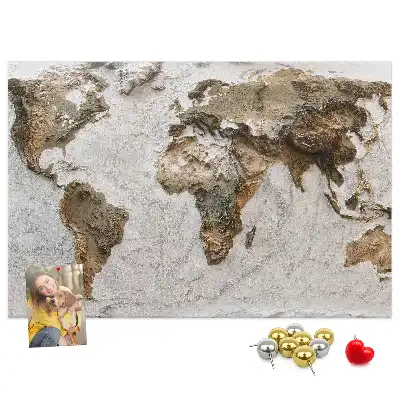 Nástenka do detskej izby s motívom archívnej mapy sveta