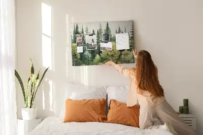 Korková nástenka s motívom lesnej krajiny