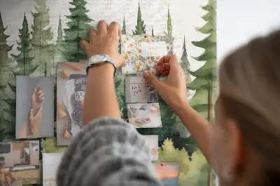 Korková nástenka s motívom lesnej krajiny
