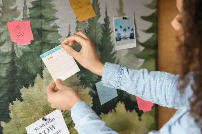 Korková nástenka s motívom lesnej krajiny
