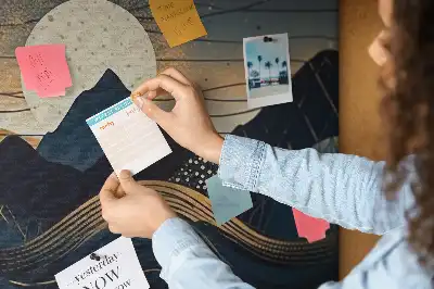 Korková nástenka s motívom krajiny pri západe slnka