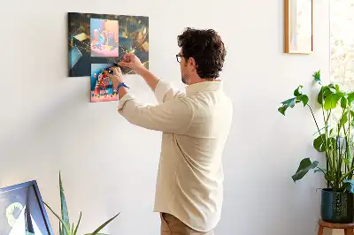 Dekoratívna korková nástenka s motívom abstrakcie
