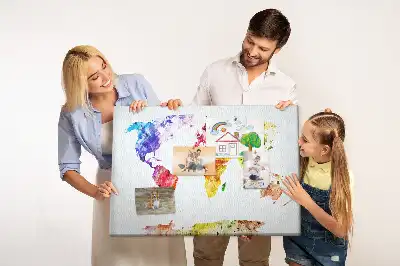 Korková nástenka s motívom pastelovej maliarskej mapy