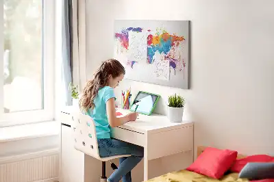 Geografická nástenka do detskej izby s mapou kontinentov