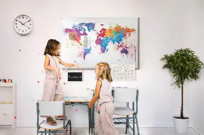 Geografická nástenka do detskej izby s mapou kontinentov