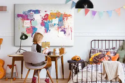 Geografická nástenka do detskej izby s mapou kontinentov