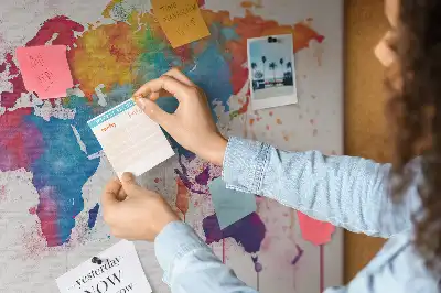 Geografická nástenka do detskej izby s mapou kontinentov