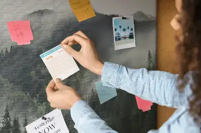 Korková nástenka s motívom lesnej krajiny