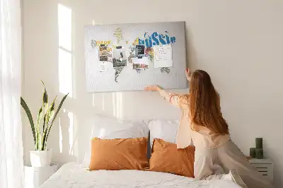 Korková nástenka Geografia z písmen a slov