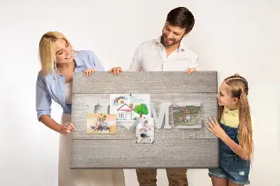 Korková nástenka na stenu s nápisom Home