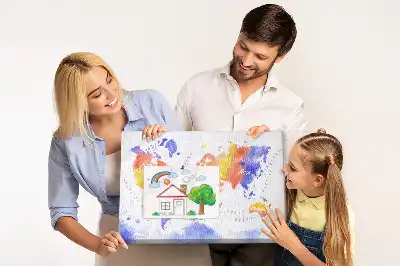Korková nástenka s motívom maľovanej mapy sveta
