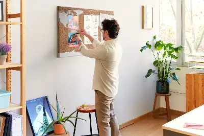 Korková nástenka s prírodným kartografickým motívom