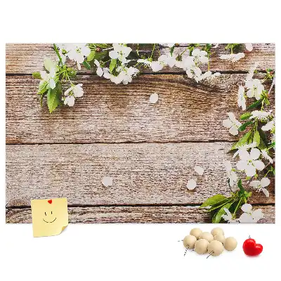 Nástenka do detskej izby Kvety na dreve