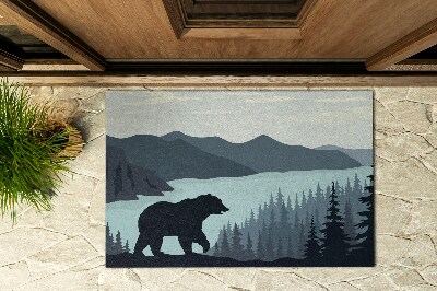 Koberec pred dvere Medveď v prírode